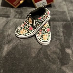 Floral pattern slip on Vans - Brand new with box